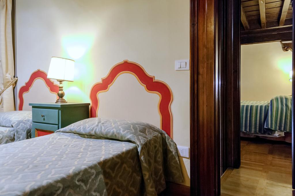 Corno Florentine Apartment By 360Rentals Firenze Bagian luar foto