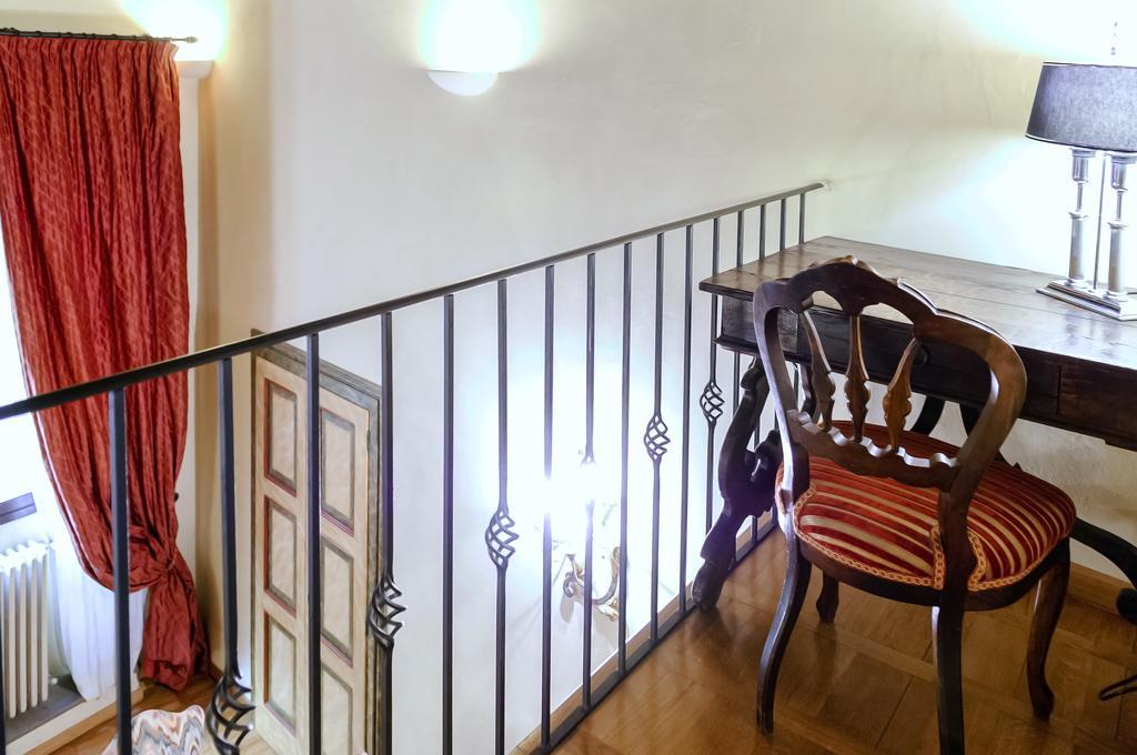 Corno Florentine Apartment By 360Rentals Firenze Bagian luar foto