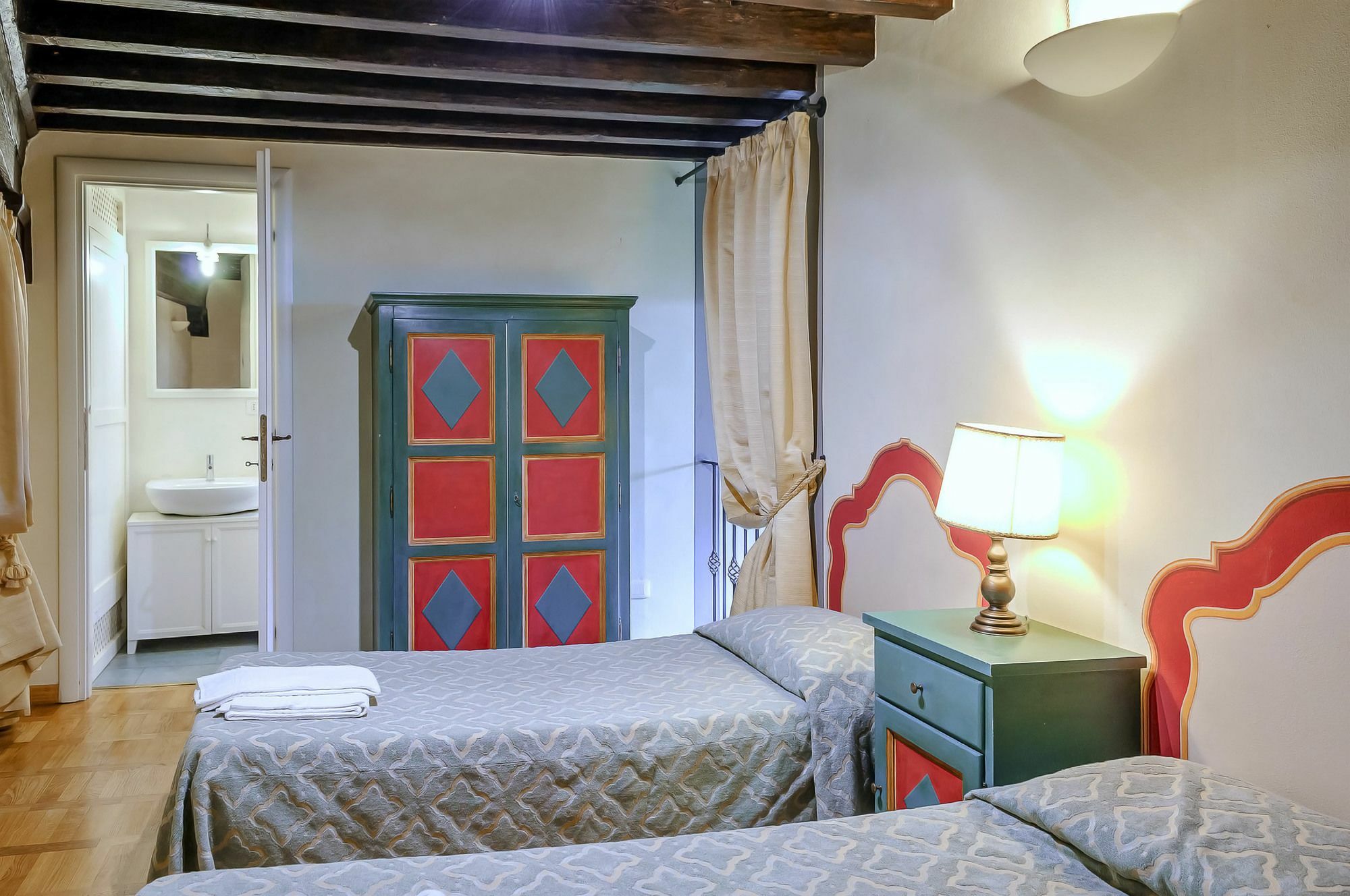 Corno Florentine Apartment By 360Rentals Firenze Bagian luar foto